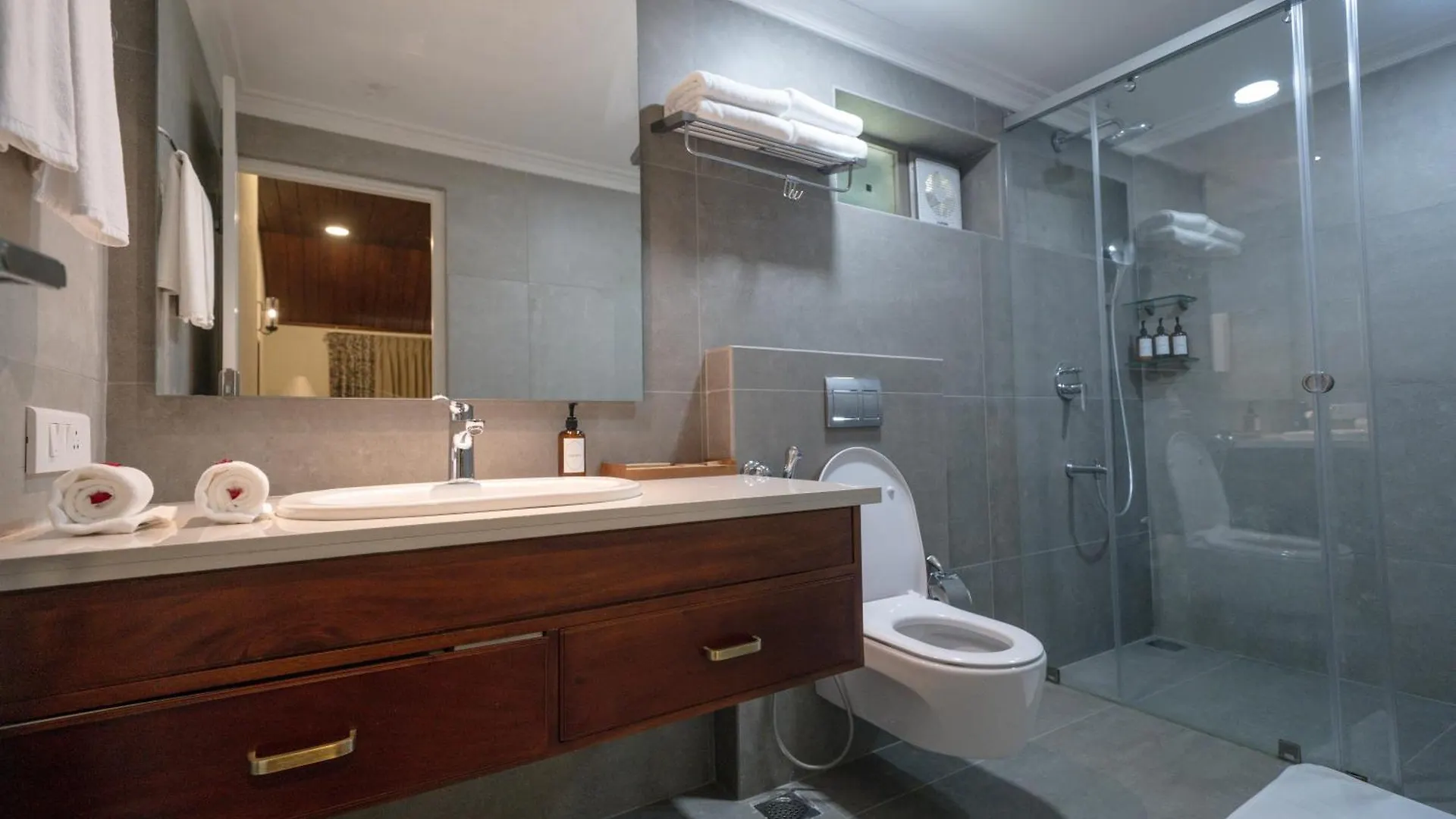 Hotel The Farside Munnar Suryanelli