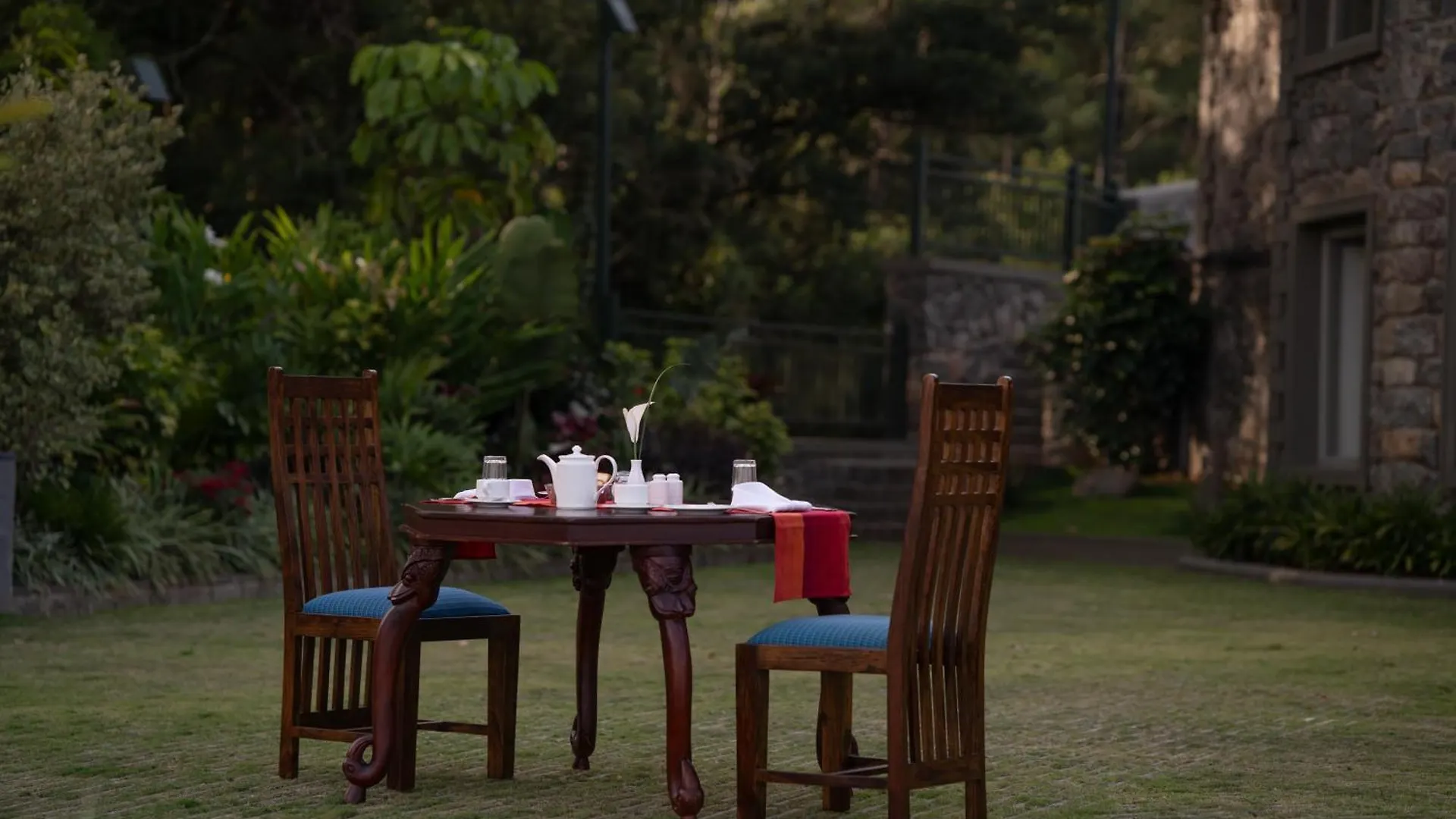 Resort Hotel The Farside Munnar Suryanelli India